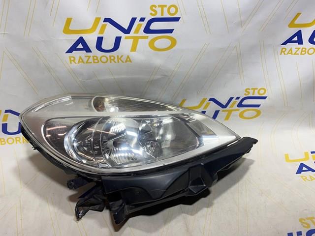 Reflektor prawy Renault (RVI) 8200244897
