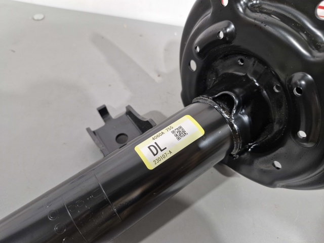 Amortyzator przedni lewy Mitsubishi 54303W310P cena, od 288,71 USD