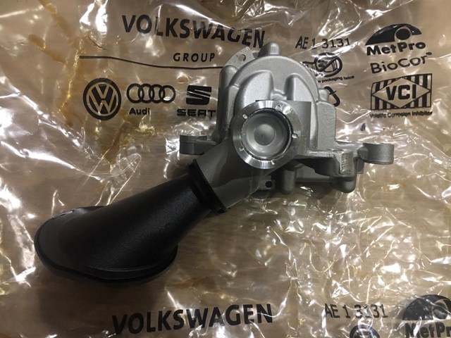 Pompa oleju 06E115105BA VAG