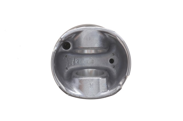 Do koszyka 081PI00105000 Mahle Original Tłok, komplet do jednego cylindru, STD