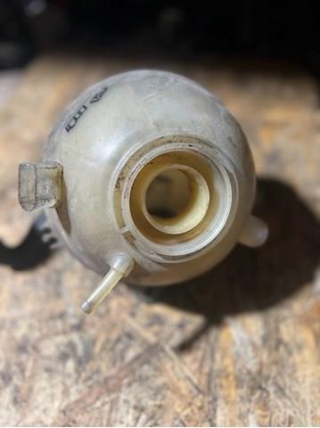 Zbiorniczek wyrównawczy układu chłodzenia 1J0121403A VAG