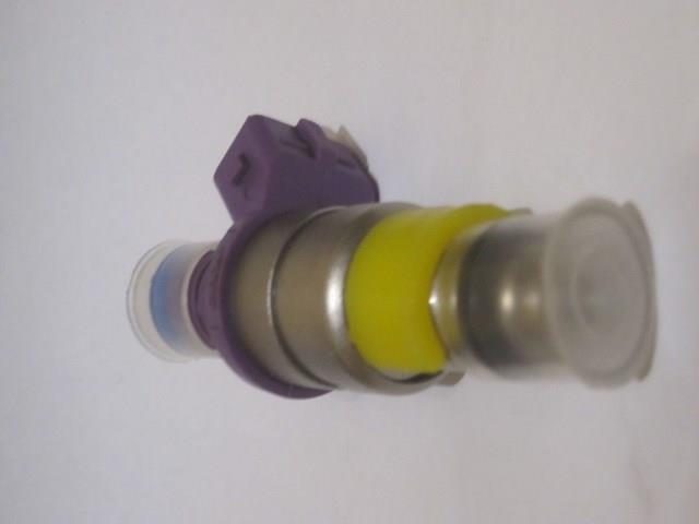 Wtryskiwacz paliwa GAZ 406113271102