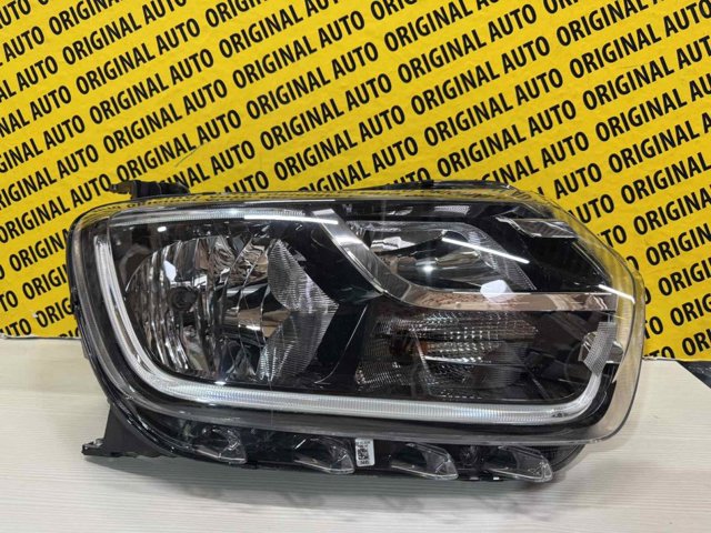 Reflektor prawy do Renault DUSTER II HM