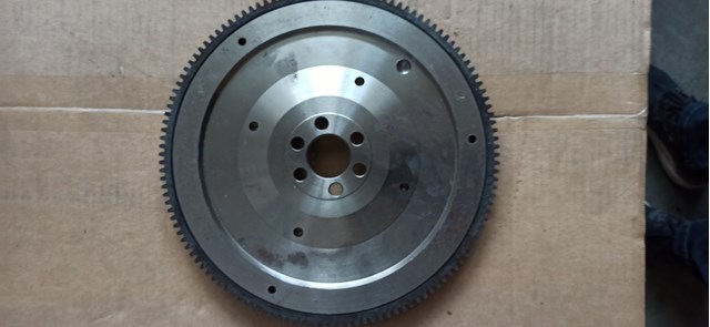 Koło zamachowe silnika Lada 21010100511500 cena, od 121,69 USD