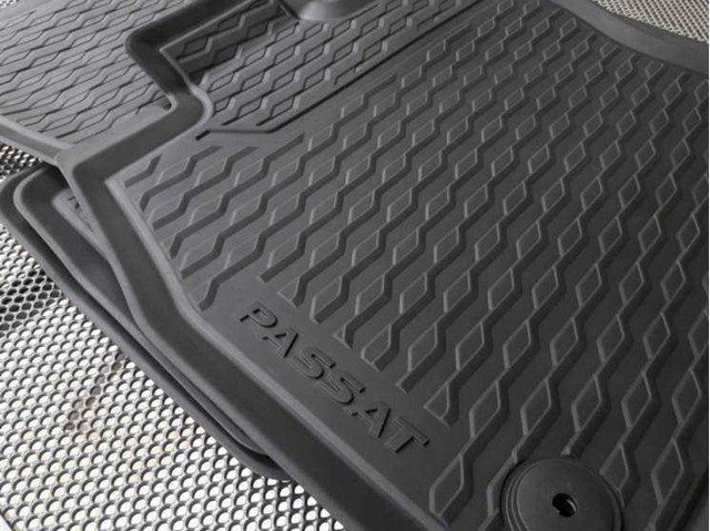  Dywaniki przód+tył, komplet Volkswagen Passat 