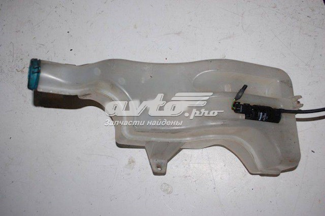  Zbiorniczek spryskiwacza szyb Iveco Daily 3