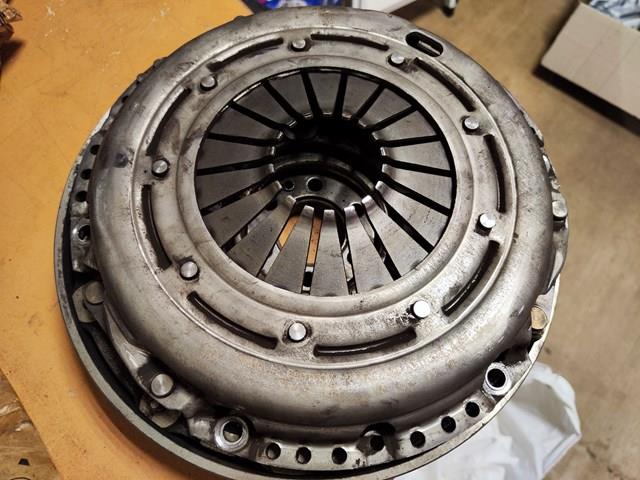 Docisk sprzęgła Ford AV617563CB cena, od 26,65 USD