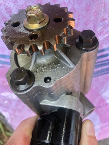 Do koszyka LF0214100 Ford Pompa oleju