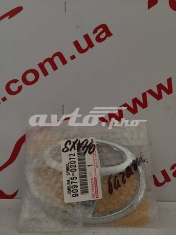 Emblemat na klapę bagaznika (znaczek firmowy) Toyota Camry VI