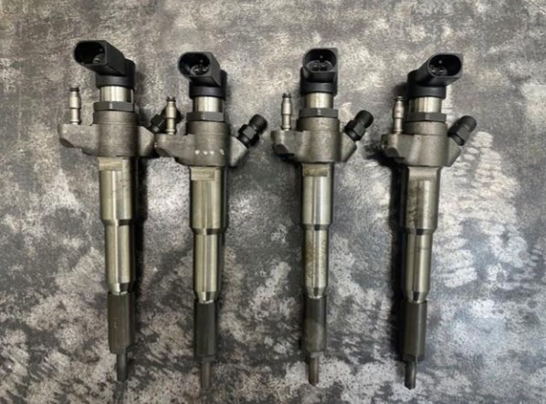 Wtryskiwacz paliwa Nissan/Infiniti 166000372R cena, od 11,37 USD