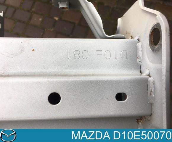 Wzmocnienie zderzaka przedniego D10E50070 Mazda