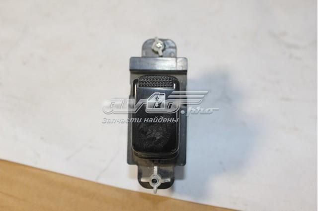 Włącznik przyciskowy podnośnika szyby przedni prawy Hyundai/Kia 935782D000 cena, od 27,24 USD
