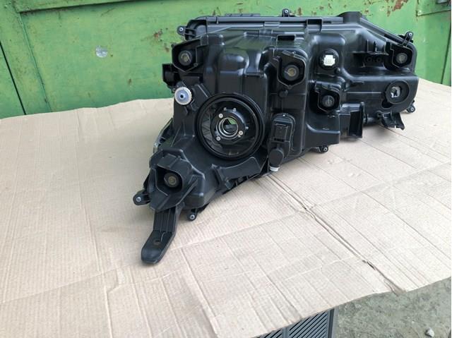 Reflektor prawy do Toyota Yaris CROSS MXP