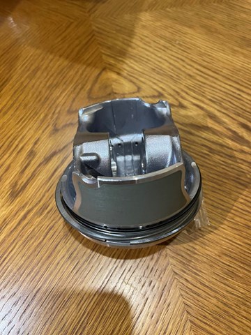 Tłok, komplet do jednego cylindru, STD do Mercedes ML/GLE  W166