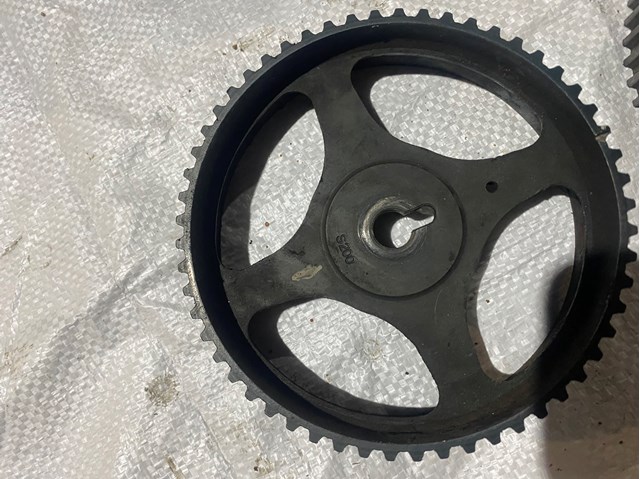 Do koszyka Koło zębatewalcowe wałka rozrządu silnika Hyundai Santa Fe I SM