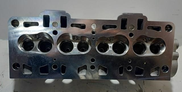 Głowica cylindrów A3071003011 Market (OEM)