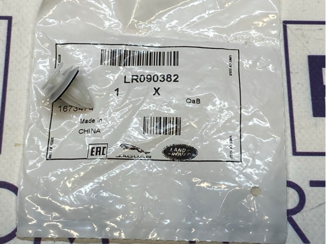 LR090382 Land Rover 