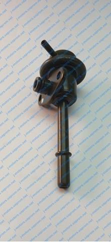 Regulator ciśnienia paliwa w listwie paliwowej Chevrolet Tacuma 