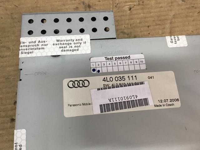 Radioodtwarzacz (radio AM/FM) do Audi Q7  4LB