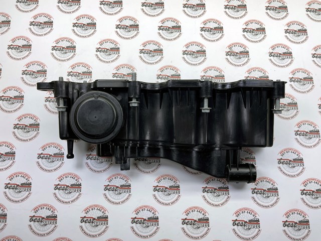 Pokrywa zaworowa Land Rover LR105980 cena, od 106,85 USD