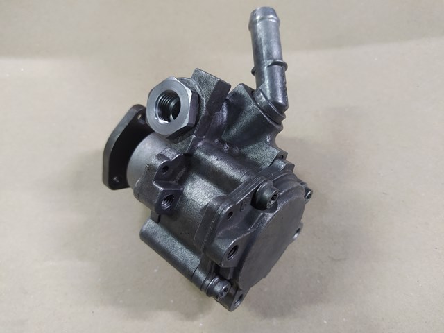 Pompa wspomagania hydraulicznego kierownicy 678045902 BMW