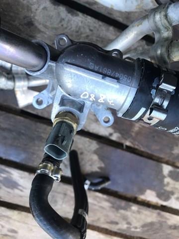 Do koszyka 05047861AC Chrysler Obudowa termostatu