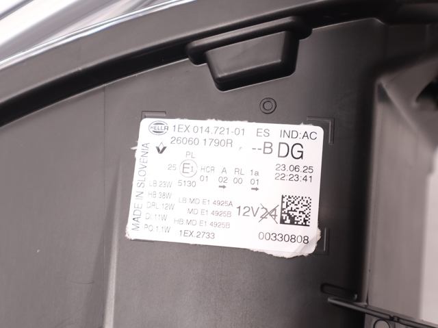 Reflektor lewy Renault (RVI) 260601790R cena, od 668,07 USD