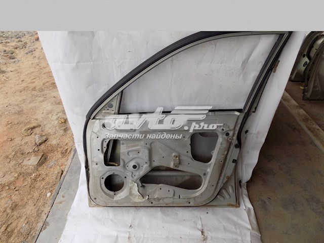 Drzwi przednie prawe 96303837 General Motors