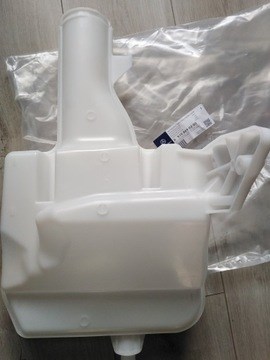 Zbiorniczek spryskiwacza szyb A9108690200 Mercedes