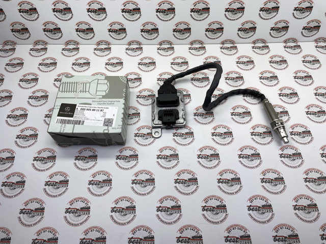 Czujnik tlenków azotu NOX przedni Mercedes A000905801187 cena, od 299,74 USD