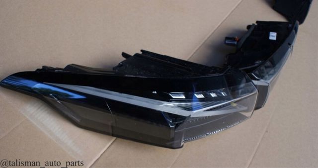  Lampa zespolona tylna prawa Peugeot 308 3