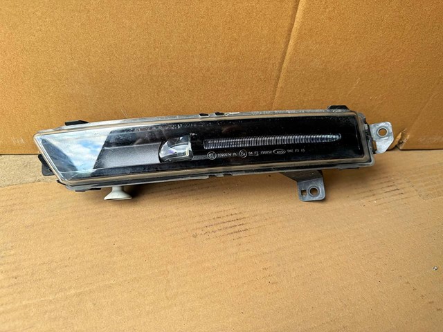 Lampa przeciwmgielna lewa Land Rover Range Rover VELAR SUV (L560) (2017 - 2026) cena, od 219,60 USD