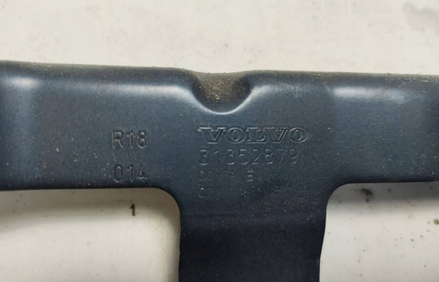 Zawias maski prawy 31352879 Volvo