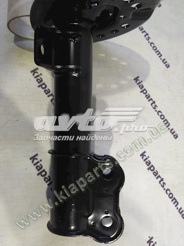 Amortyzator przedni prawy Mando EX546613S060
