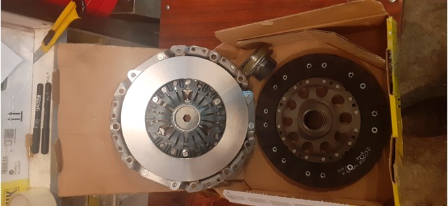 624317200 LUK Zestaw sprzęgła (3 części)
