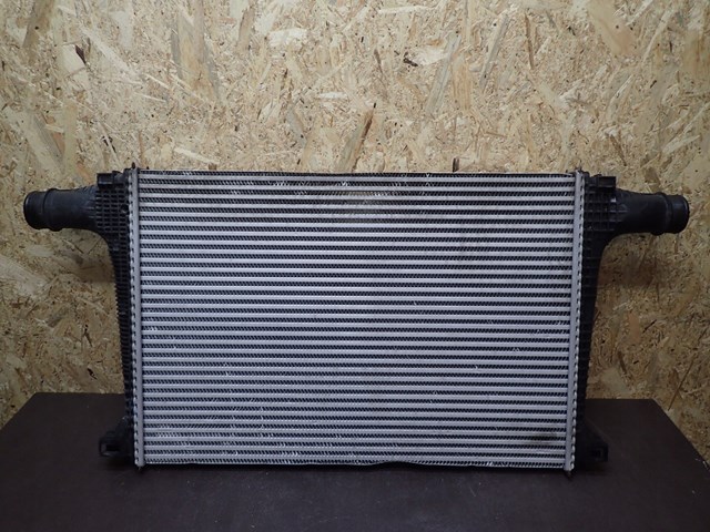 4M0145805Q VAG Chłodnica intercoolera
