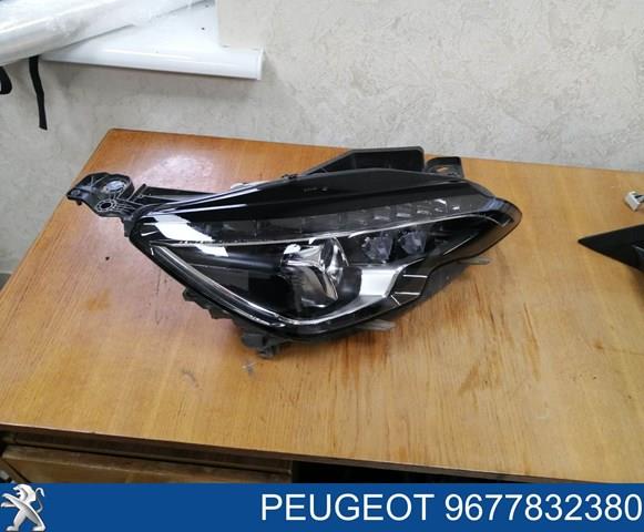 Reflektor prawy Peugeot/Citroen 9677832380 cena, od 188,23 USD