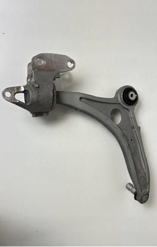 Do koszyka LR146038 Land Rover Wahacz zawieszenia przedniego dolny lewy