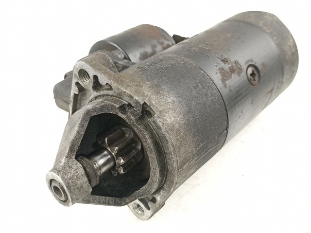 Rozrusznik 9000334102 VAG