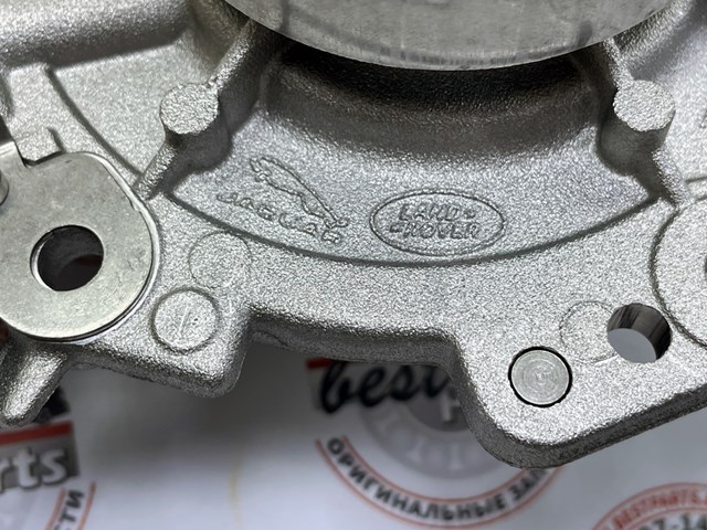 Do koszyka 122123458 Land Rover Pompa chłodząca wodna