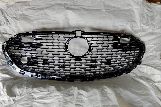 Do koszyka Atrapa chłodnicy Mazda 3  BP