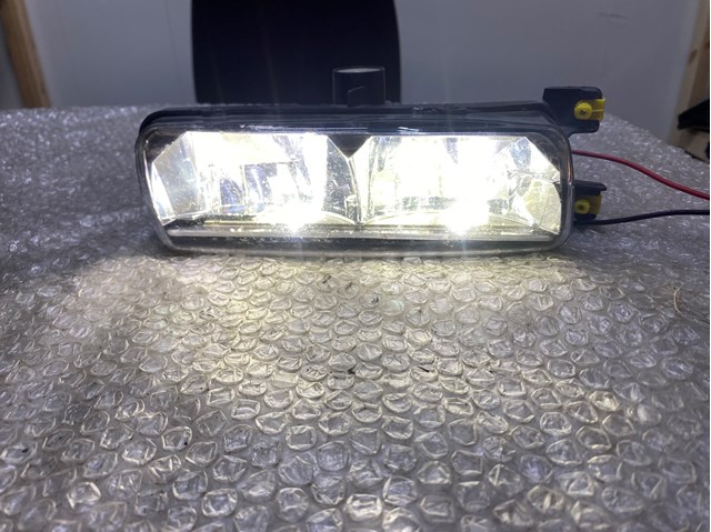 Lampa przeciwmgielna prawa CK5215200AB Land Rover