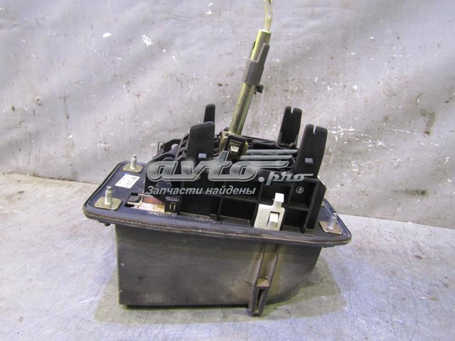 4B0713041K VAG Mechanizm zmiany biegów (cięgno)