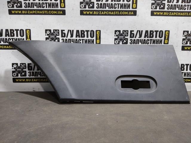 Listwa ochronna błotnika tylnego lewego A9066903462 Mercedes