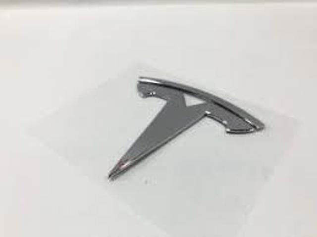 Emblemat na klapę bagaznika (znaczek firmowy) Tesla Model 3 sedana (5YJ3) (2016 - 2026) cena, od 23,53 USD
