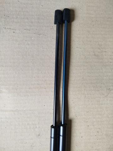 Do koszyka GS0143 Magneti Marelli Amortyzator klapy bagażnika (3/5 drzwi-tylnych)