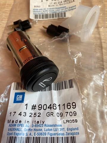 Zapalniczka do Opel Corsa D S07