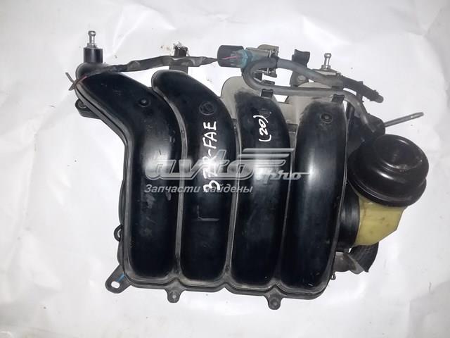 Do koszyka Kolektor ssący Toyota Avensis III T27