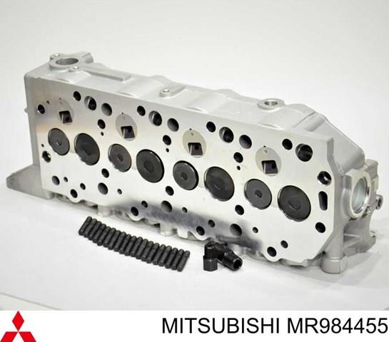Głowica cylindrów Mitsubishi MD185922 cena, od 408,75 USD