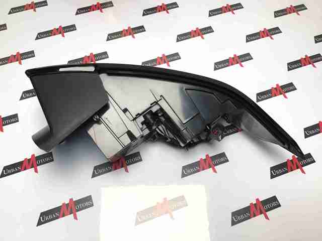 Lampa zespolona tylna lewa LR072649 Land Rover